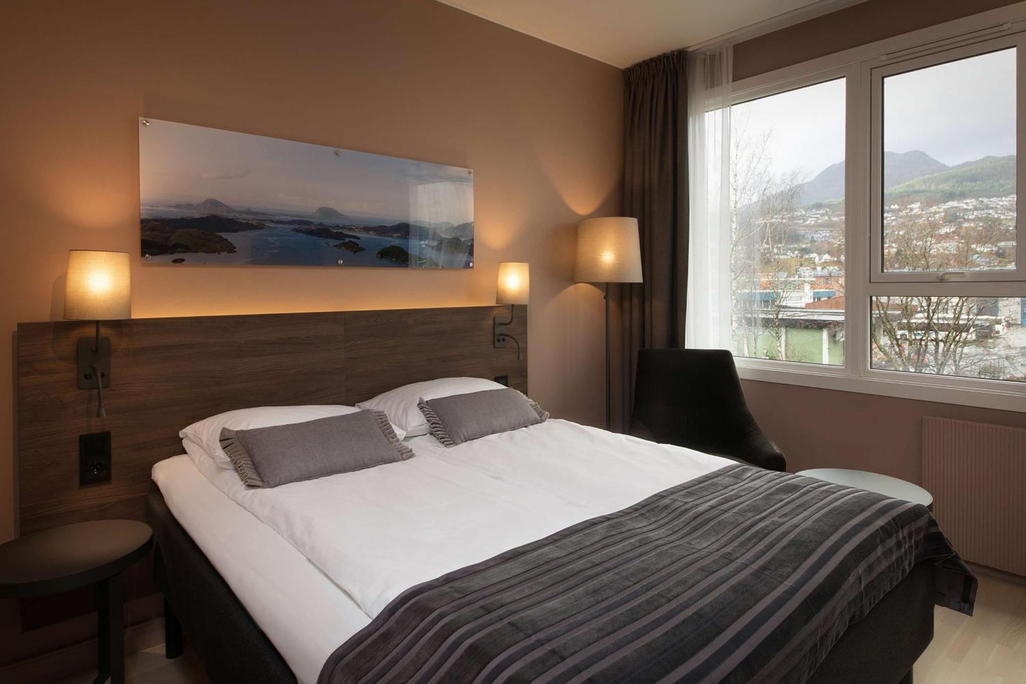 Scandic Sunnfjord Hotel & Spa Forde  Exterior photo
